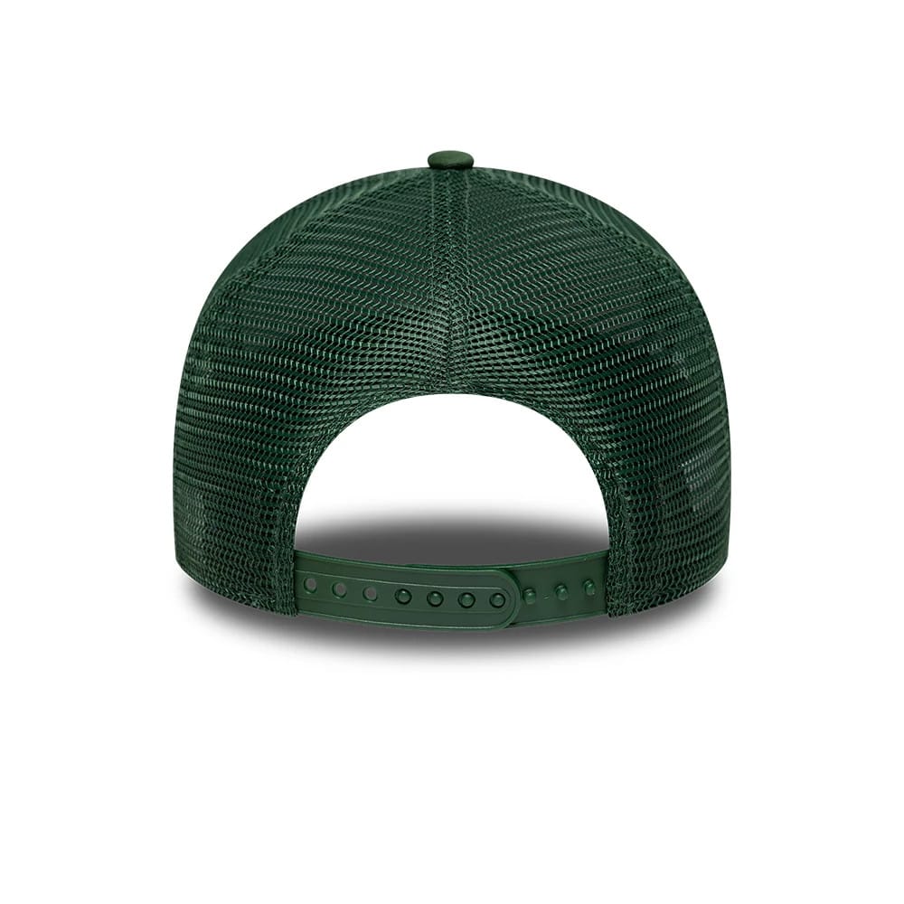 Pictured is this Youth New Era Outdoor 9FORTY A-Frame Trucker cap in dark green. 4