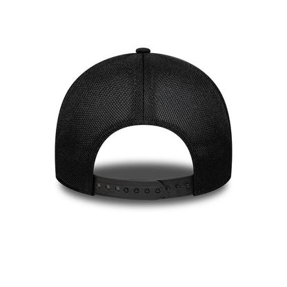 Pictured is this MLB Graphic New York Yankees 9FORTY Apex cap in black. 4
