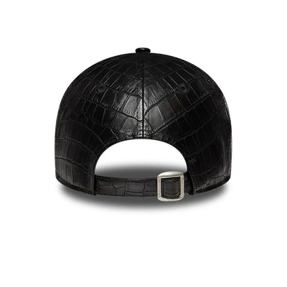 Pictured is this Womens MLB Pattern PU New York Yankees 9FORTY cap in black. 4