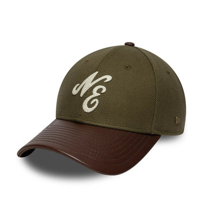 Pictured is this New Era Leather Visor 9FORTY M-Crown cap in dark brown. 1
