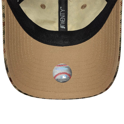 Pictured is this MLB Check New York Yankees 9TWENTY cap in beige. 5