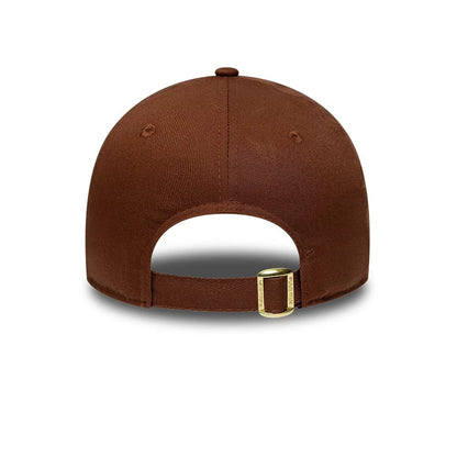 Pictured is this Youth MLB Metallic New York Yankees 9FORTY cap in brown. 4