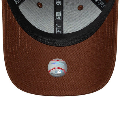 Pictured is this Youth MLB Metallic New York Yankees 9FORTY cap in brown. 5