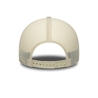 Pictured is this MLB Sporty Seattle Mariners 9FORTY Apex cap in cream. 4