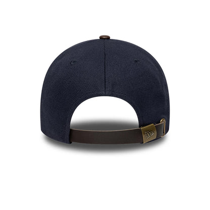 Pictured is this MLB Leather Visor New York Yankees 9FORTY M-Crown cap in dark brown. 4
