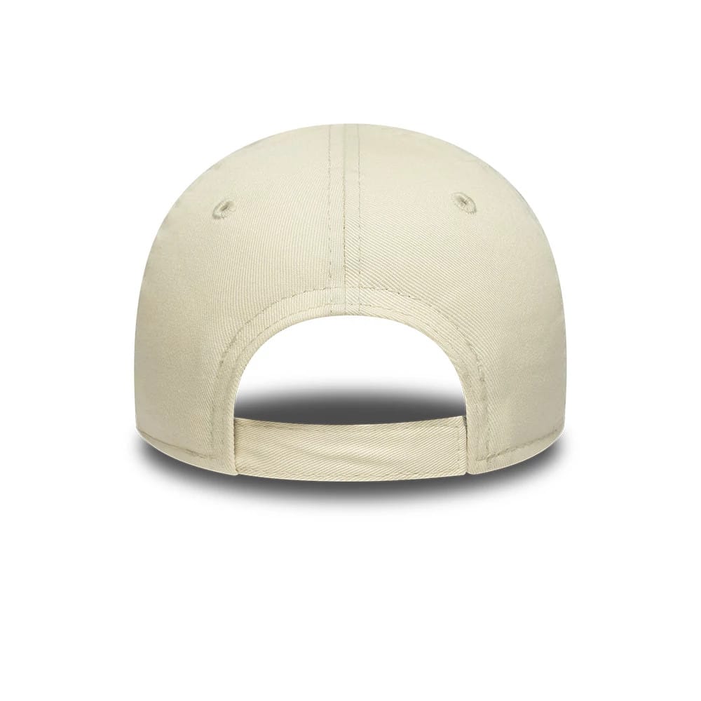 Pictured is this Toddler MLB League Essential New York Yankees 9FORTY cap in cream & blue. 4