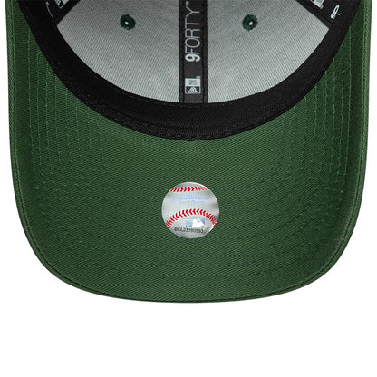 Pictured is this MLB Food Icon New York Yankees 9FORTY cap in dark green. 5