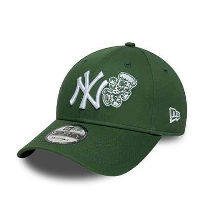 Pictured is this MLB Food Icon New York Yankees 9FORTY cap in dark green. 1