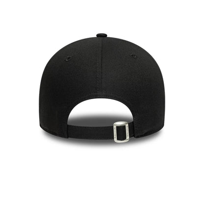 Pictured is this MLB League Essential Detroit Tigers 9FORTY cap in black. 4