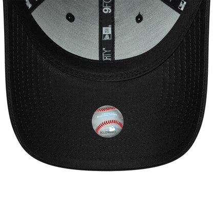 Pictured is this MLB League Essential Detroit Tigers 9FORTY cap in black. 5