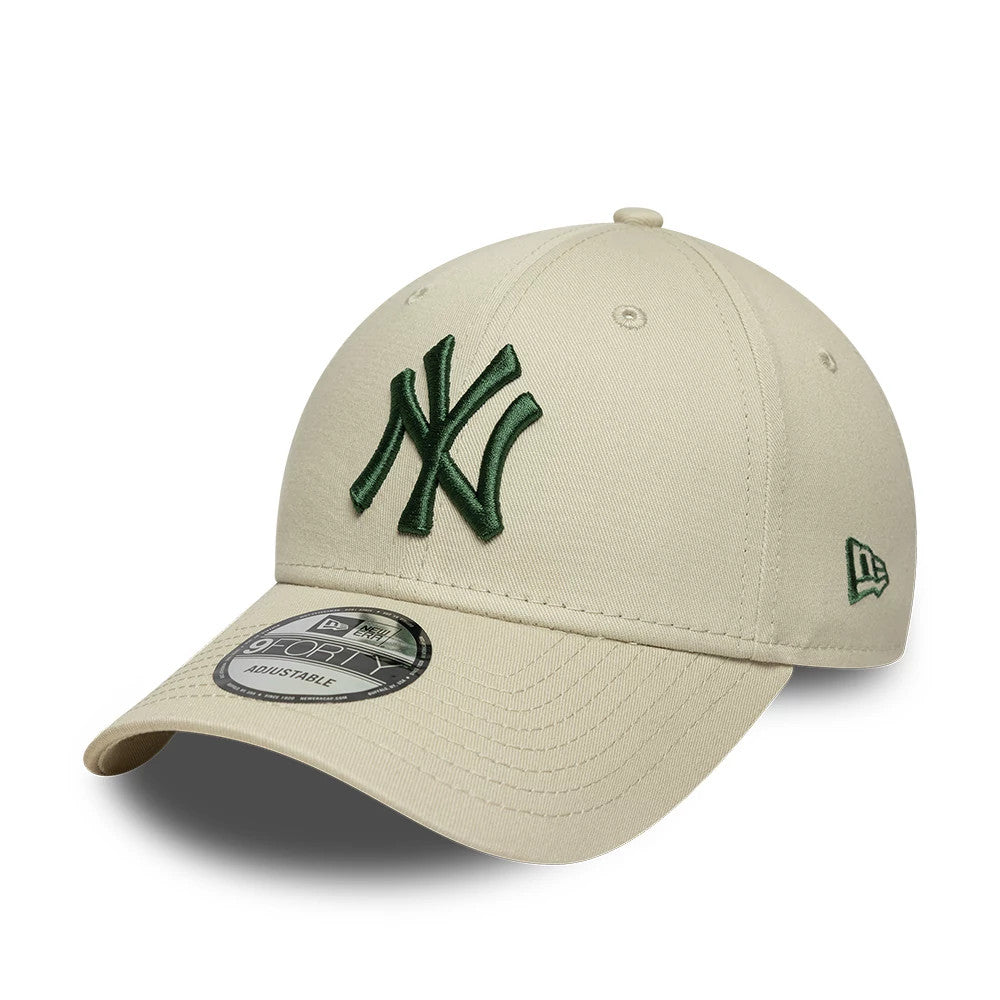 Pictured is this MLB League Essential New York Yankees 9FORTY cap in cream. 1