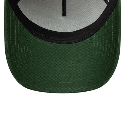 Pictured is this New Era Colorado Licence Plate 9FORTY A-Frame Trucker cap in dark green. 5