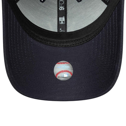 Pictured is this MLB Outdoor Icon New York Yankees 9FORTY cap in navy. 5