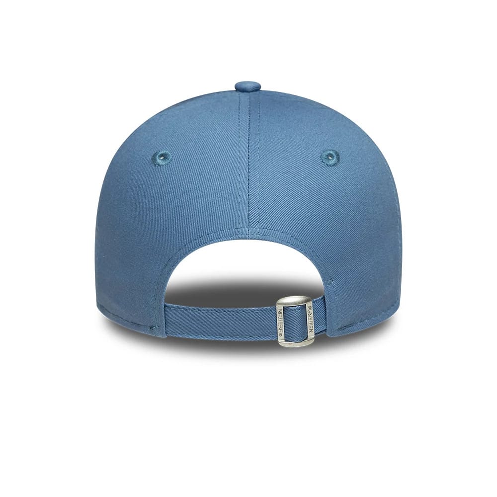 Pictured is this Womens MLB League Essential New York Yankees 9FORTY cap in blue. 4