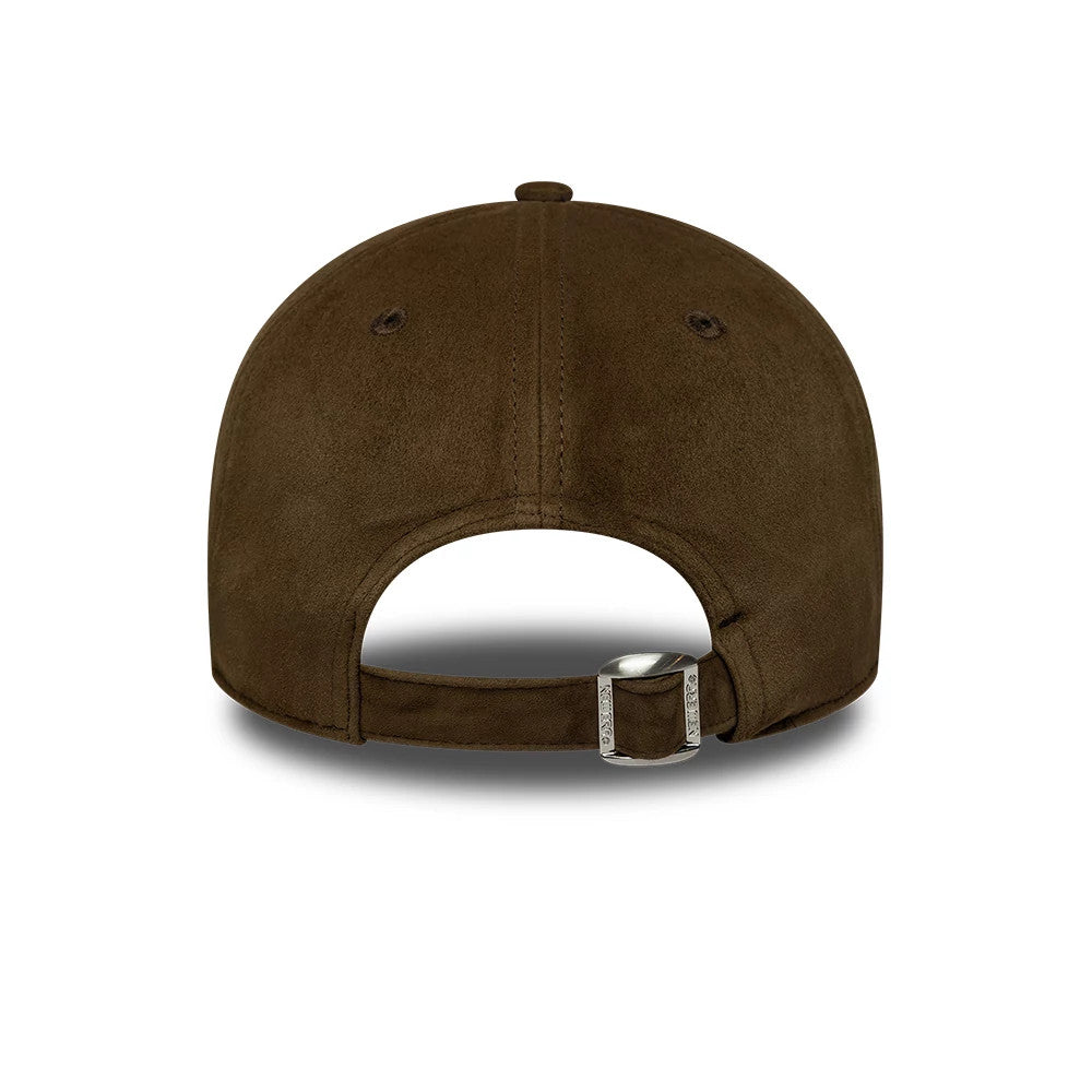 Pictured is this MLB Suede Chicago Cubs 9TWENTY cap in green. 4