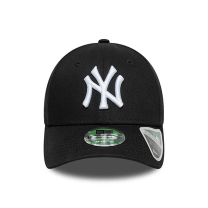 Pictured is this Youth MLB New York Yankees 9FORTY M-Crown cap in black. 2
