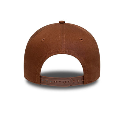 Pictured is this MLB League Essential LA Dodgers 9FORTY E-Frame cap in brown. 4