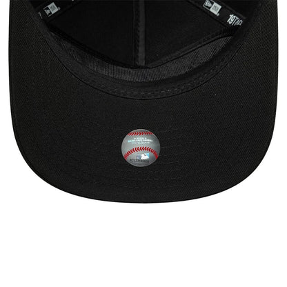 Pictured is this MLB Graphic New York Yankees 19TWENTY cap in black. 5