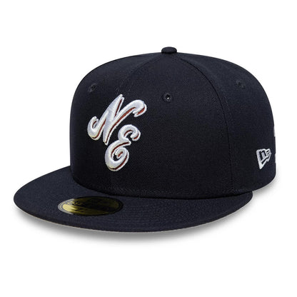 Pictured is this New Era Heritage Script 59FIFTY Fitted cap in navy. 3