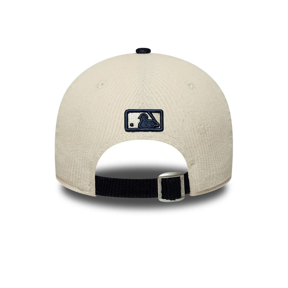 Pictured is this MLB Cord New York Yankees 9FORTY M-Crown cap in white. 4