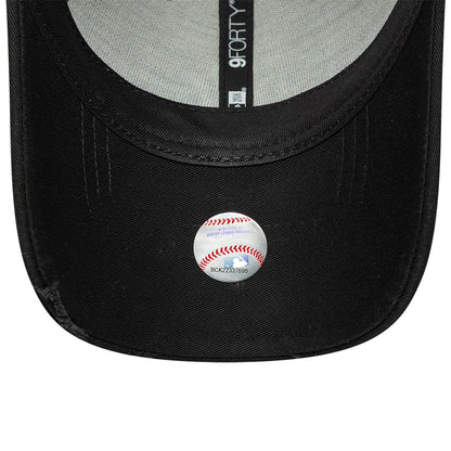 Pictured is this MLB Stitched New York Yankees 9FORTY cap in black. 5