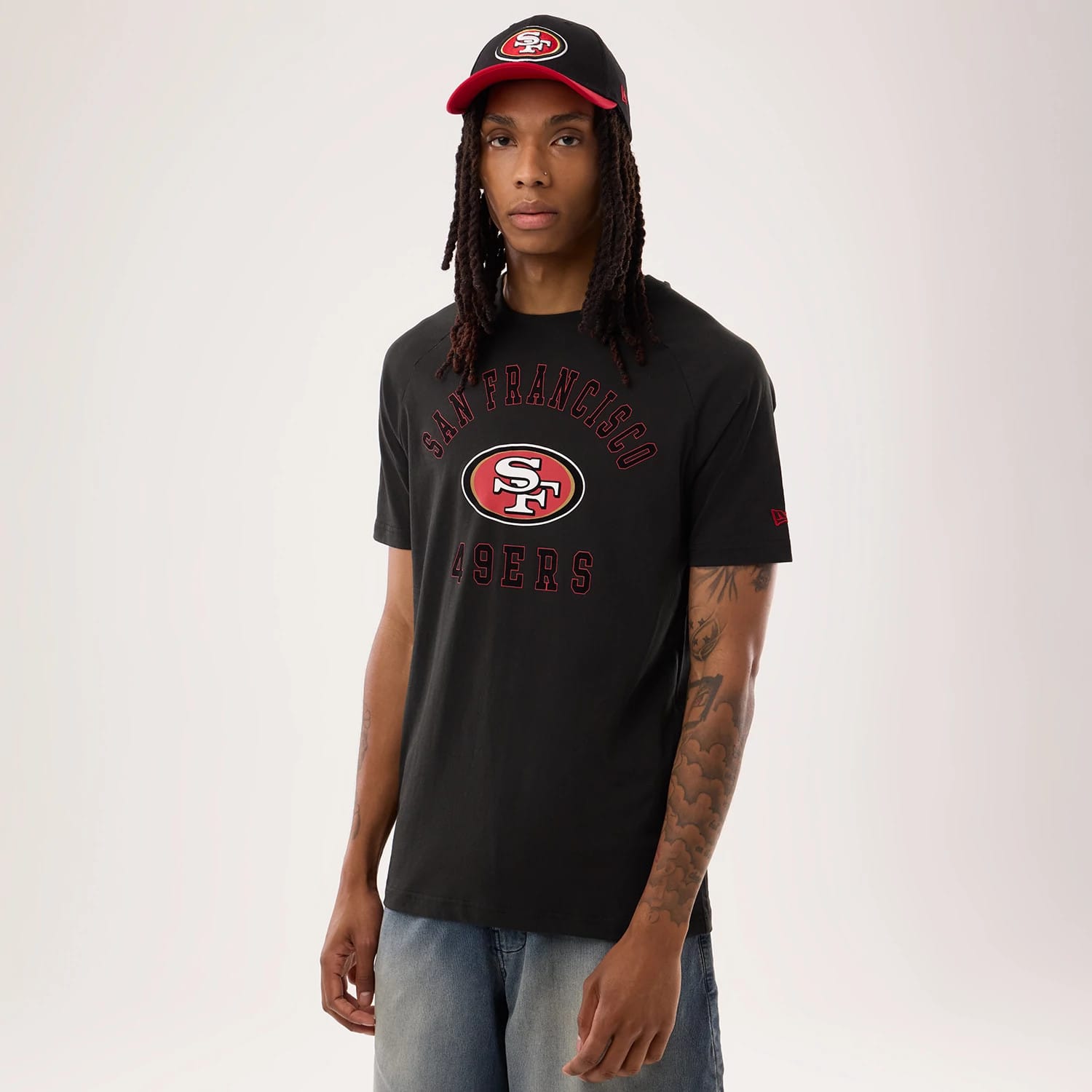 The model is wearing this NFL Sideline 2026 San Francisco 49ers T-Shirt in black. 1