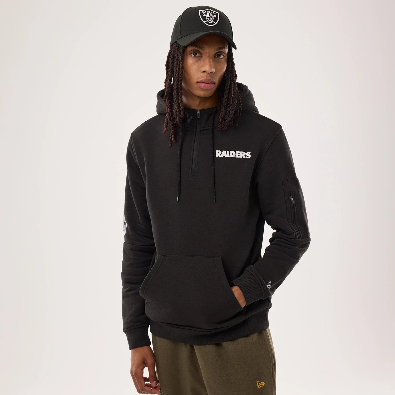 NFL Sideline 2026 Las Vegas Raiders Black Pullover Hoodie | NEC UK
