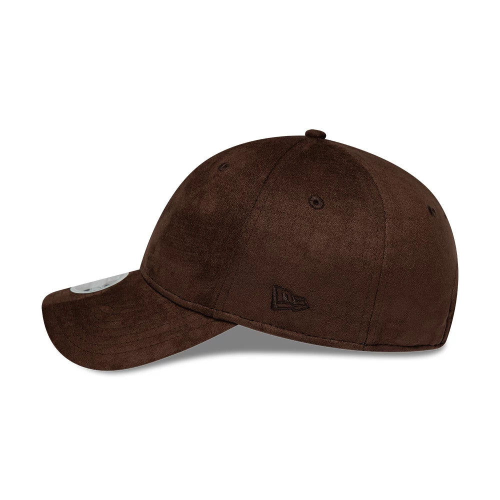 Pictured is this Womens New Era Textured 9TWENTY cap in dark brown. 4