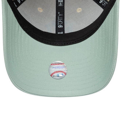 Pictured is this Womens MLB Floral New York Yankees 9FORTY cap in Cream. 7