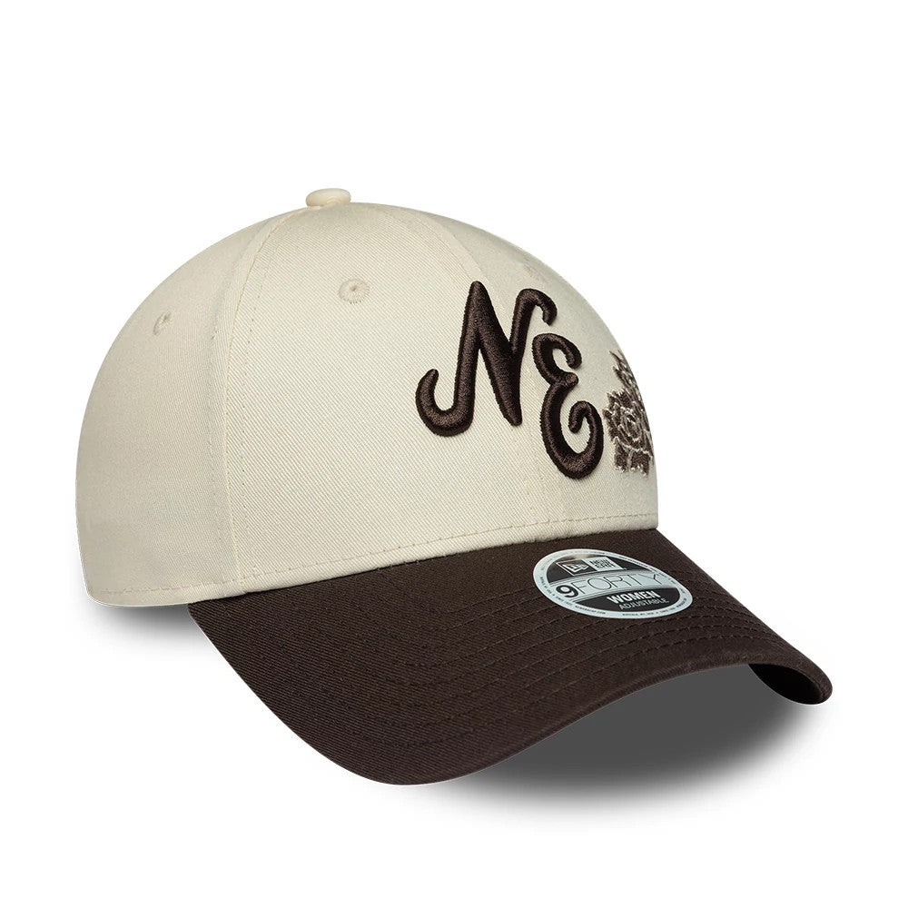 Pictured is this Womens New Era Floral 9FORTY cap in light beige. 3
