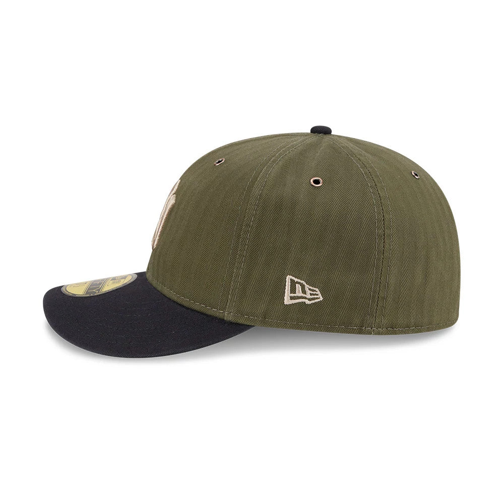 Pictured is this MLB American Herringbone New York Yankees 59FIFTY Fitted cap in green. 6