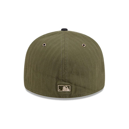 Pictured is this MLB American Herringbone New York Yankees 59FIFTY Fitted cap in green. 7