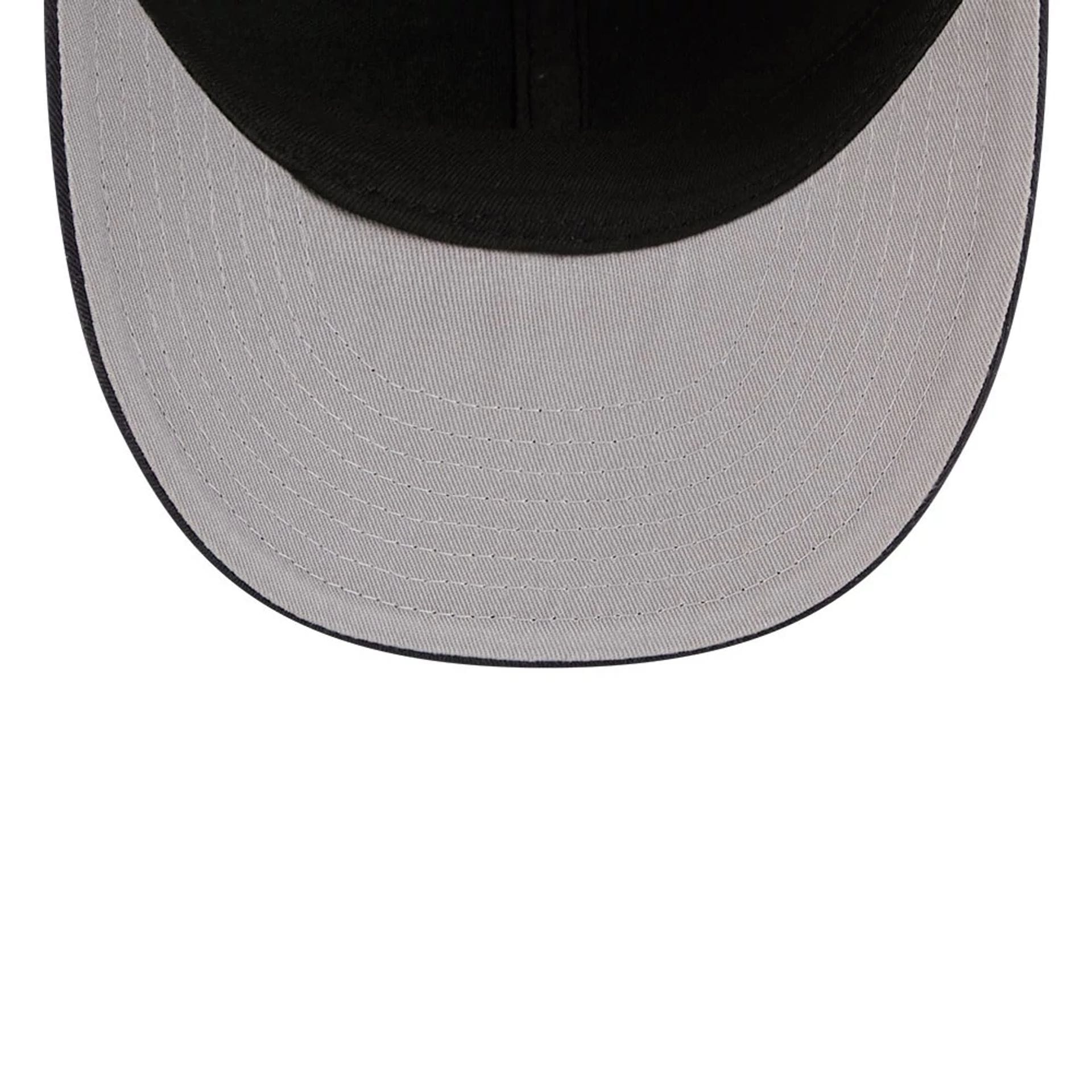 Pictured is this MLB American Herringbone New York Yankees 59FIFTY Fitted cap in green. 2
