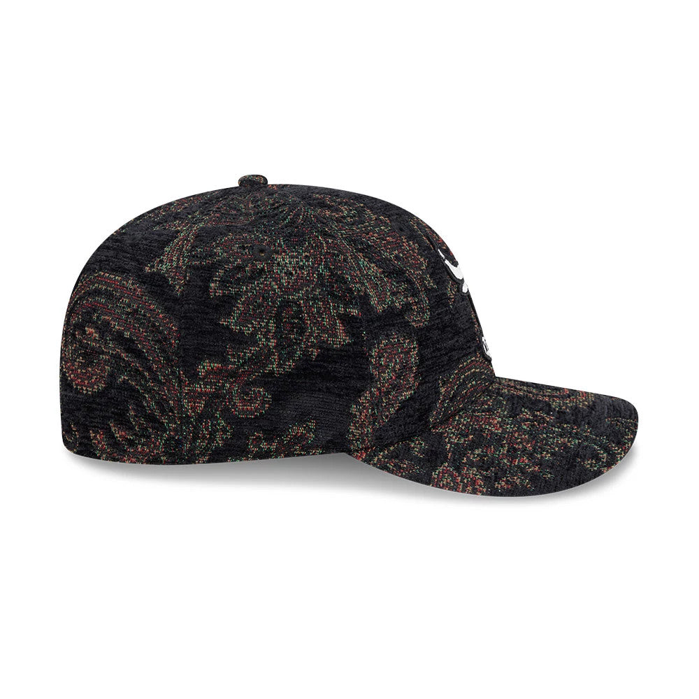 Pictured is this NBA Jacquard Chenille Chicago Bulls 59FIFTY Fitted cap in black. 6