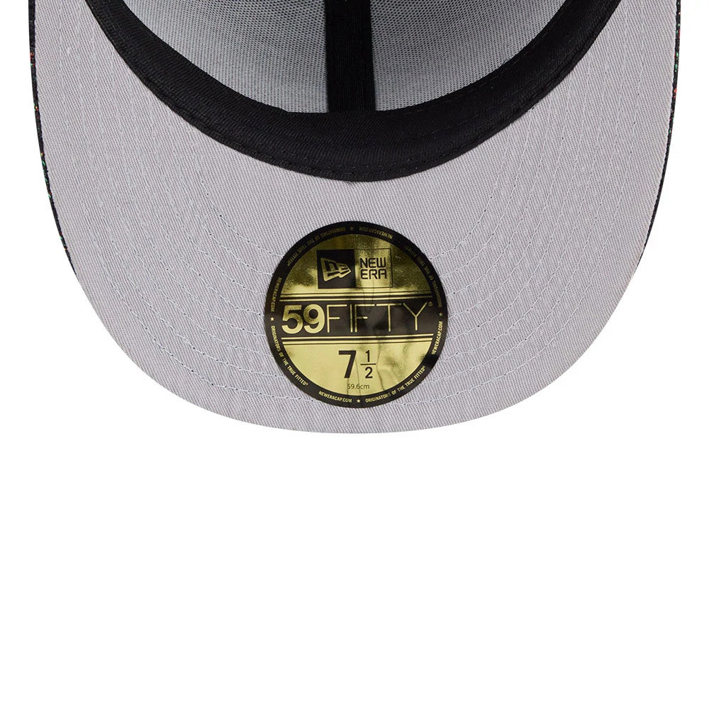 Pictured is this NBA Jacquard Chenille Chicago Bulls 59FIFTY Fitted cap in black. 2