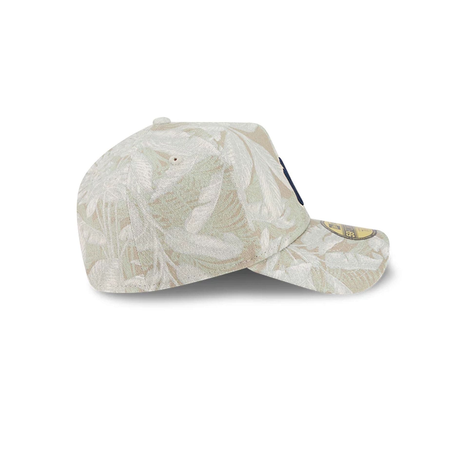 Pictured is this MLB Leafy Palm New York Yankees 59FORTY A-Frame Fitted cap in light beige. 6