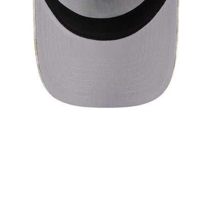 Pictured is this MLB Leafy Palm LA Dodgers 59FORTY A-Frame Fitted cap in light beige. 2