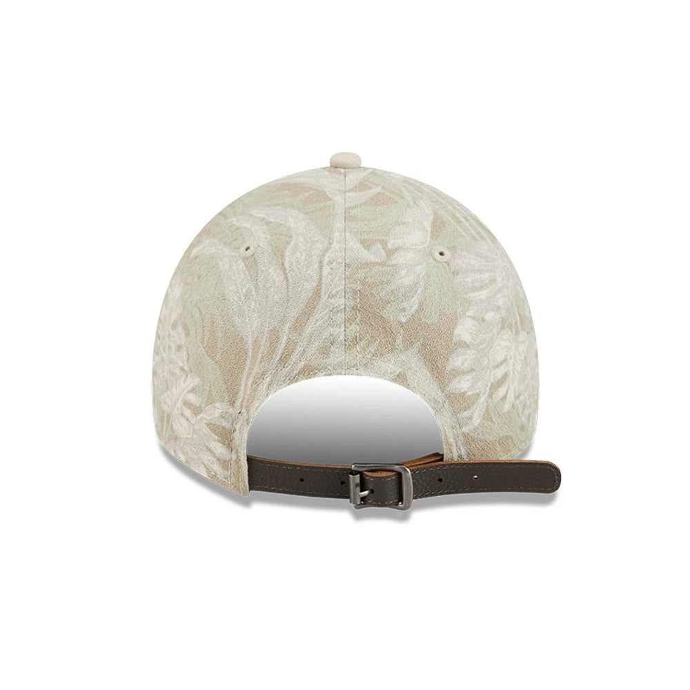 Pictured is this MLB Leafy Palm LA Dodgers 9TWENTY Adjustable cap in light beige. 2