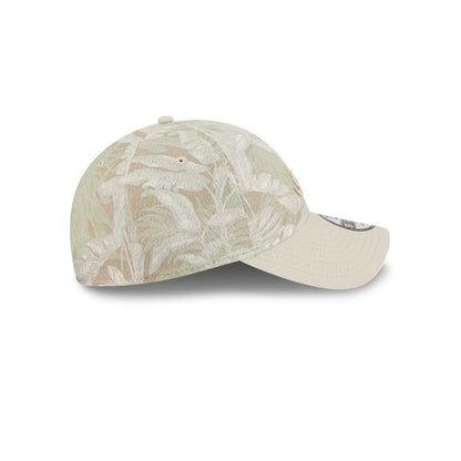Pictured is this MLB Leafy Palm Atlanta Braves 9TWENTY Adjustable cap in light beige. 6