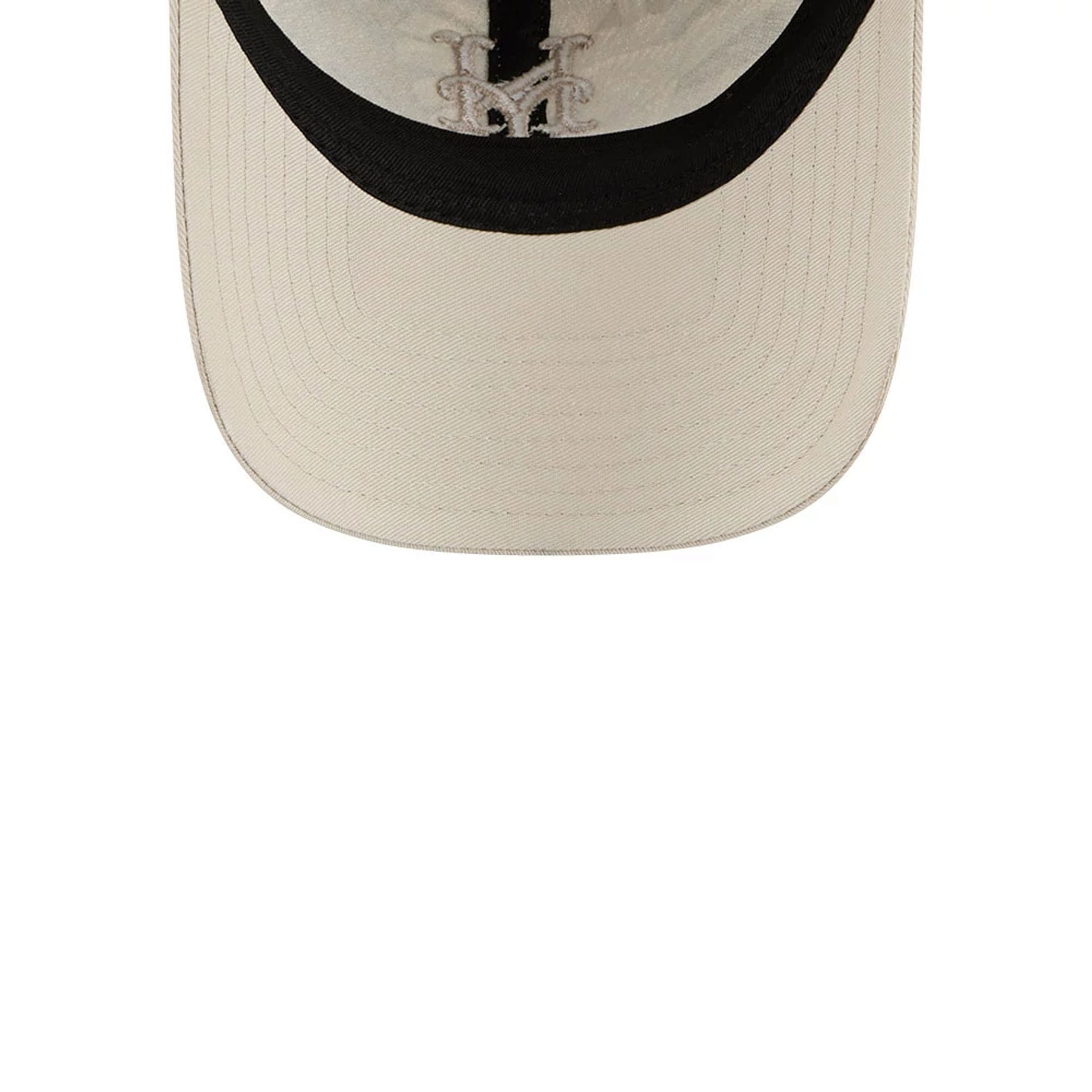 Pictured is this MLB Leafy Palm New York Mets 9TWENTY Adjustable cap in light beige. 7