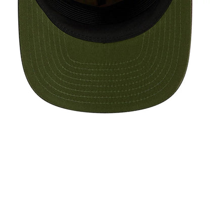 Pictured is this MLB Nylon Wash Dye New York Mets 19TWENTY Adjustable cap in open green. 7