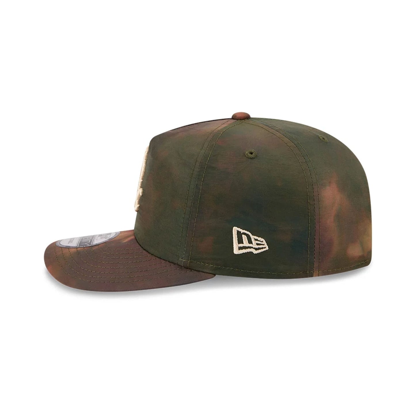 Pictured is this MLB Nylon Wash Dye Chicago White Sox 19TWENTY Adjustable cap in open green. 5