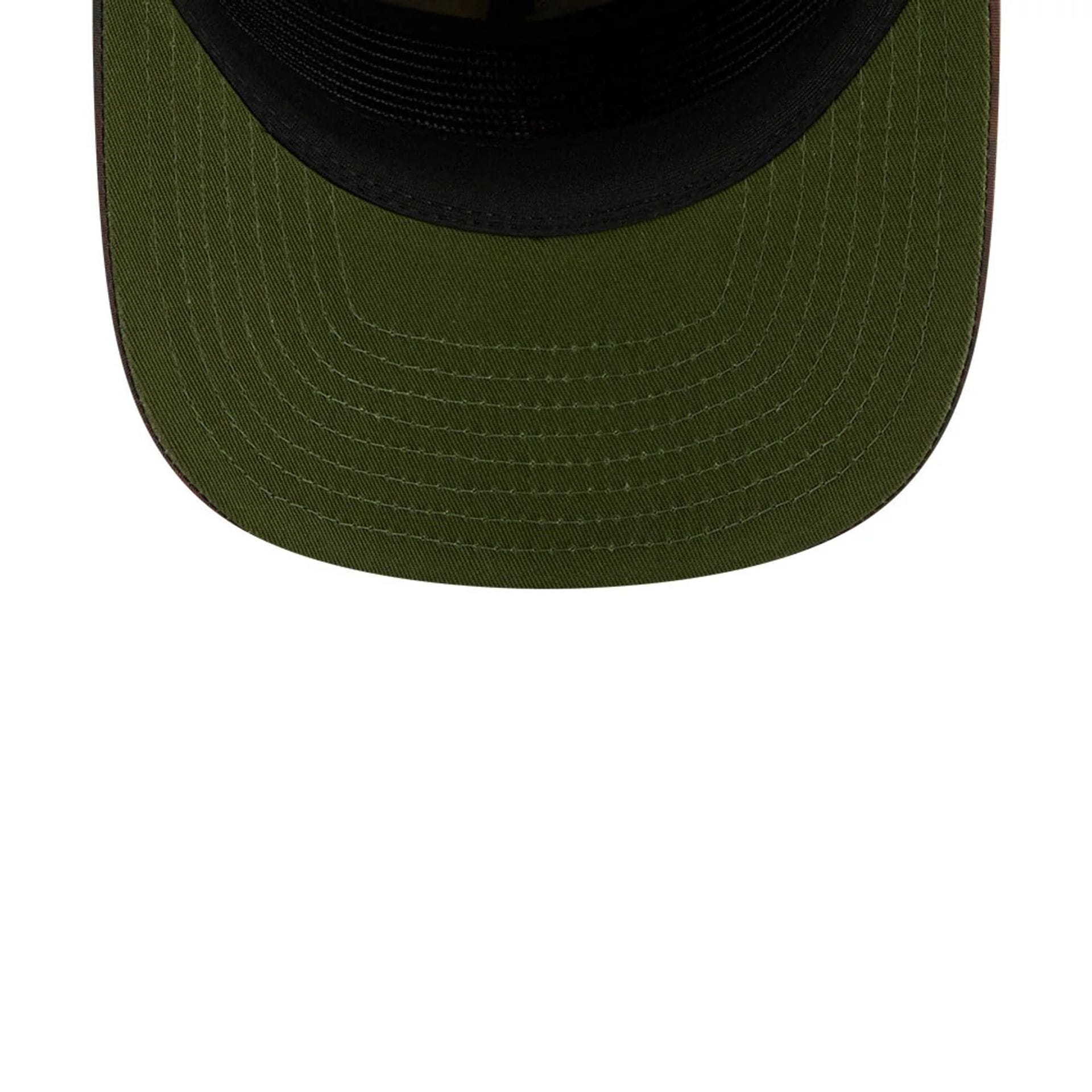 Pictured is this MLB Nylon Wash Dye Chicago White Sox 19TWENTY Adjustable cap in open green. 7