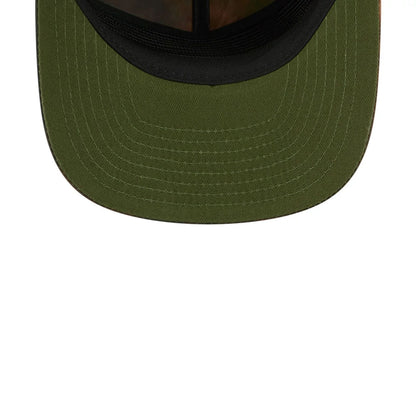 Pictured is this MLB Nylon Wash Dye New York Yankees 19TWENTY Adjustable cap in open green. 7