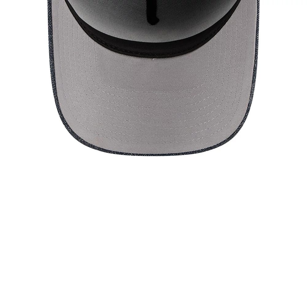 Pictured is this MLB Quickstrike Herringbone Denim New York Yankees 59FORTY A-Frame Fitted cap in navy. 2
