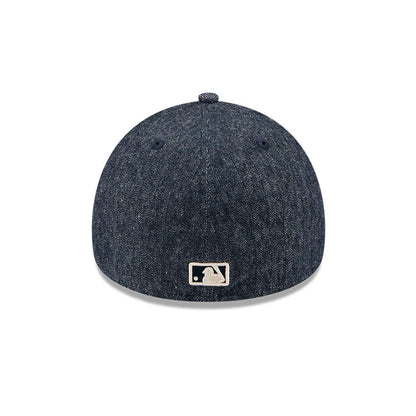 Pictured is this MLB Quickstrike Herringbone Denim LA Dodgers 59FORTY A-Frame Fitted cap in navy. 6