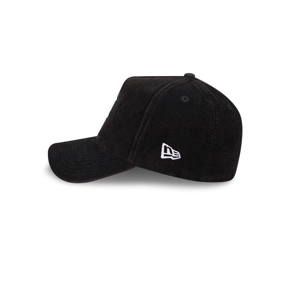 Pictured is this MLB Quickstrike Snow Wash Cord Detroit Tigers 59FORTY A-Frame Fitted cap in black. 5