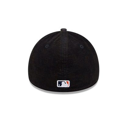 Pictured is this MLB Quickstrike Snow Wash Cord Detroit Tigers 59FORTY A-Frame Fitted cap in black. 7