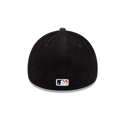 Pictured is this MLB Quickstrike Snow Wash Cord Detroit Tigers 59FORTY A-Frame Fitted cap in black. 7