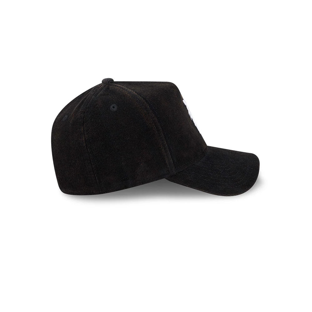 Pictured is this MLB Quickstrike Snow Wash Cord Detroit Tigers 59FORTY A-Frame Fitted cap in black. 6
